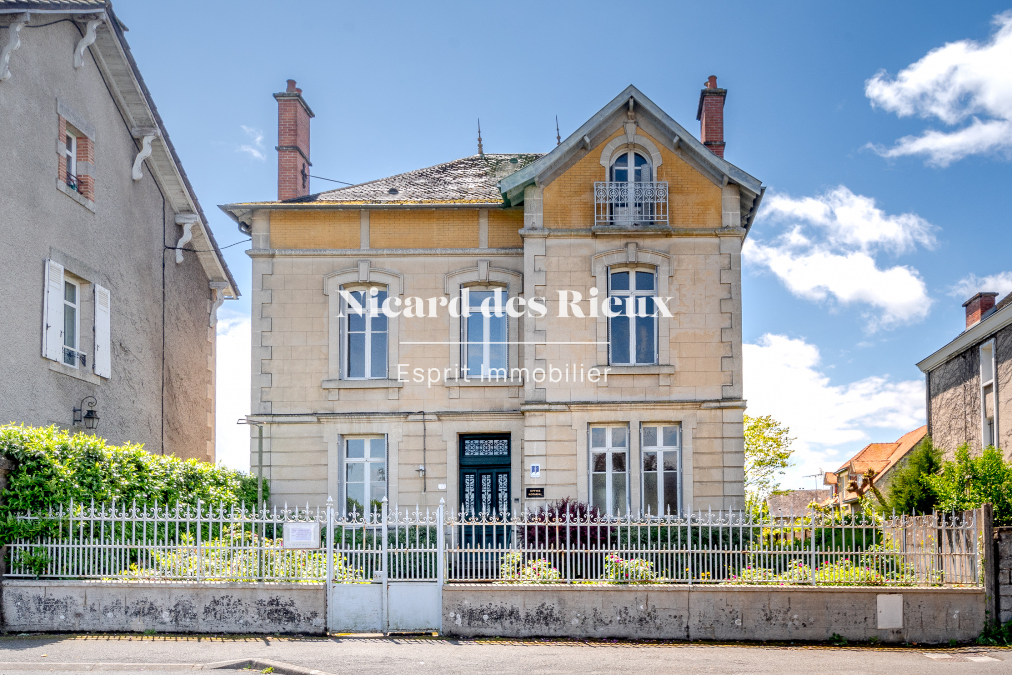 Maison 7 pièces - 180m² - BELLAC