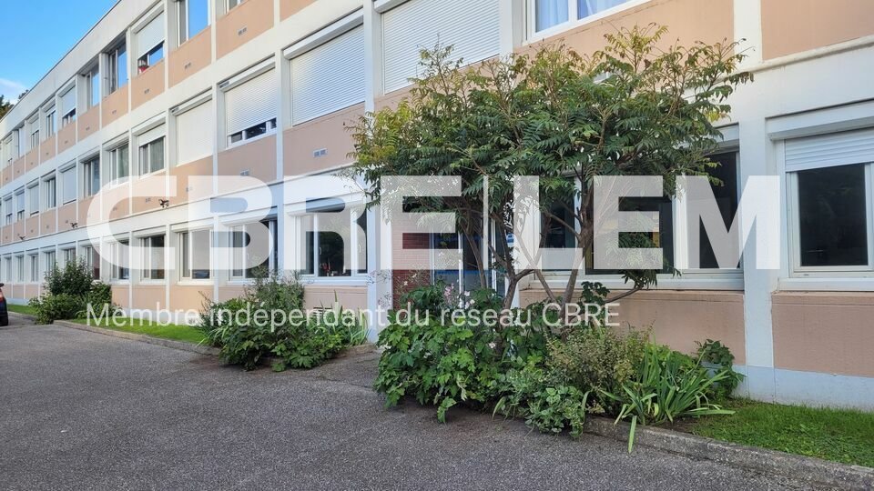 Local industriel  - 700m² - ROUEN