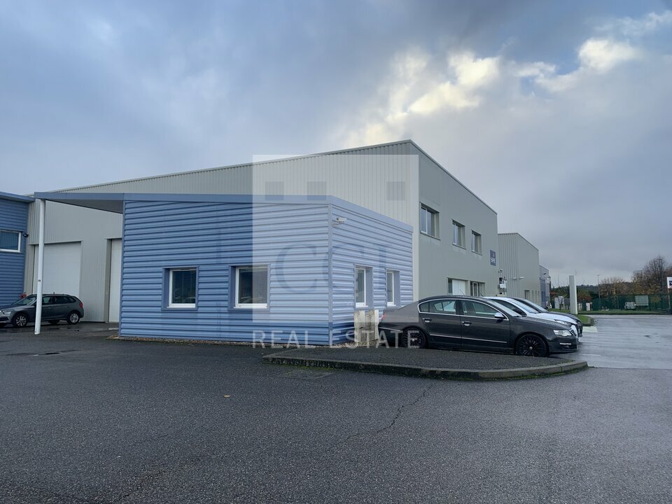 Local industriel  - 494m² - BELIGNEUX