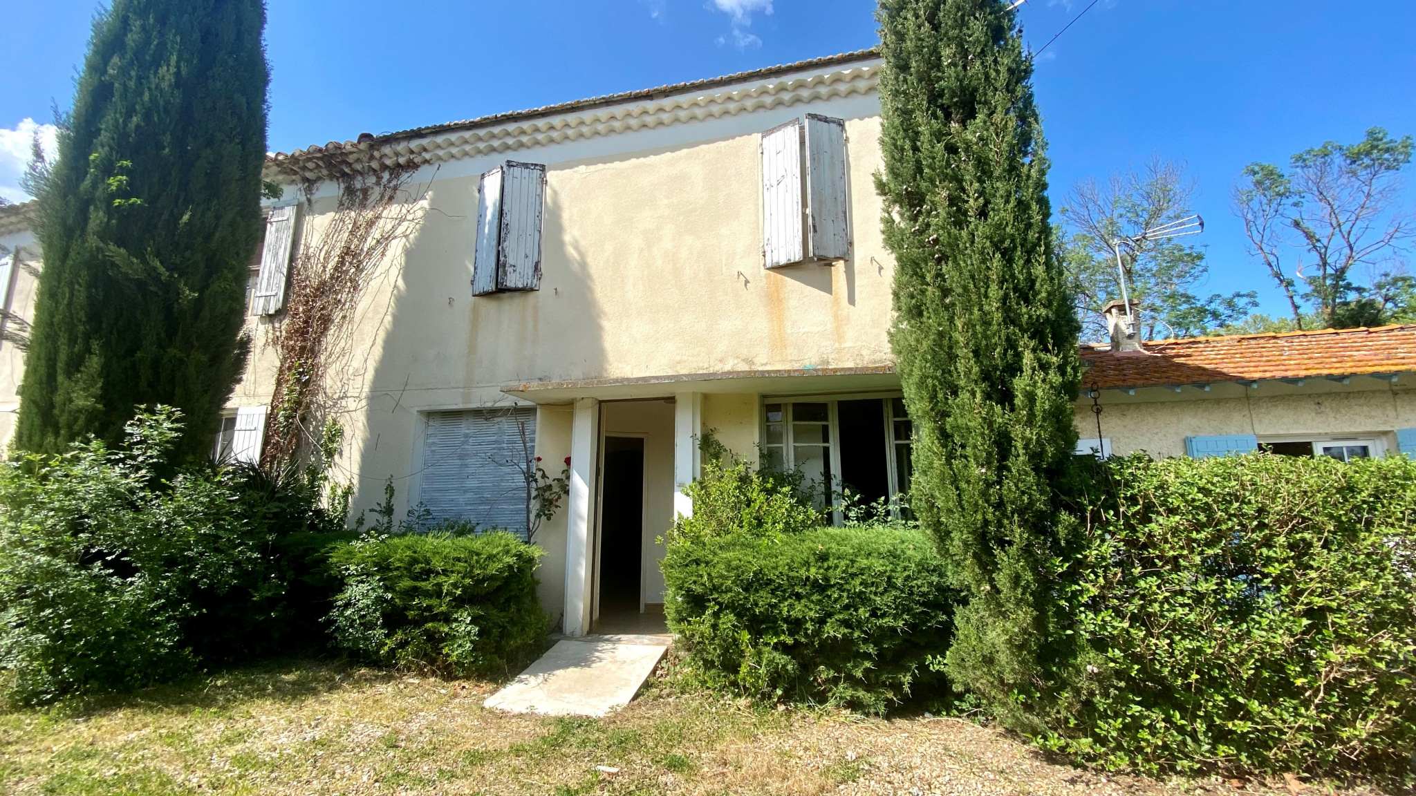 Maison 3 pièces - 65m² - RAPHELE LES ARLES