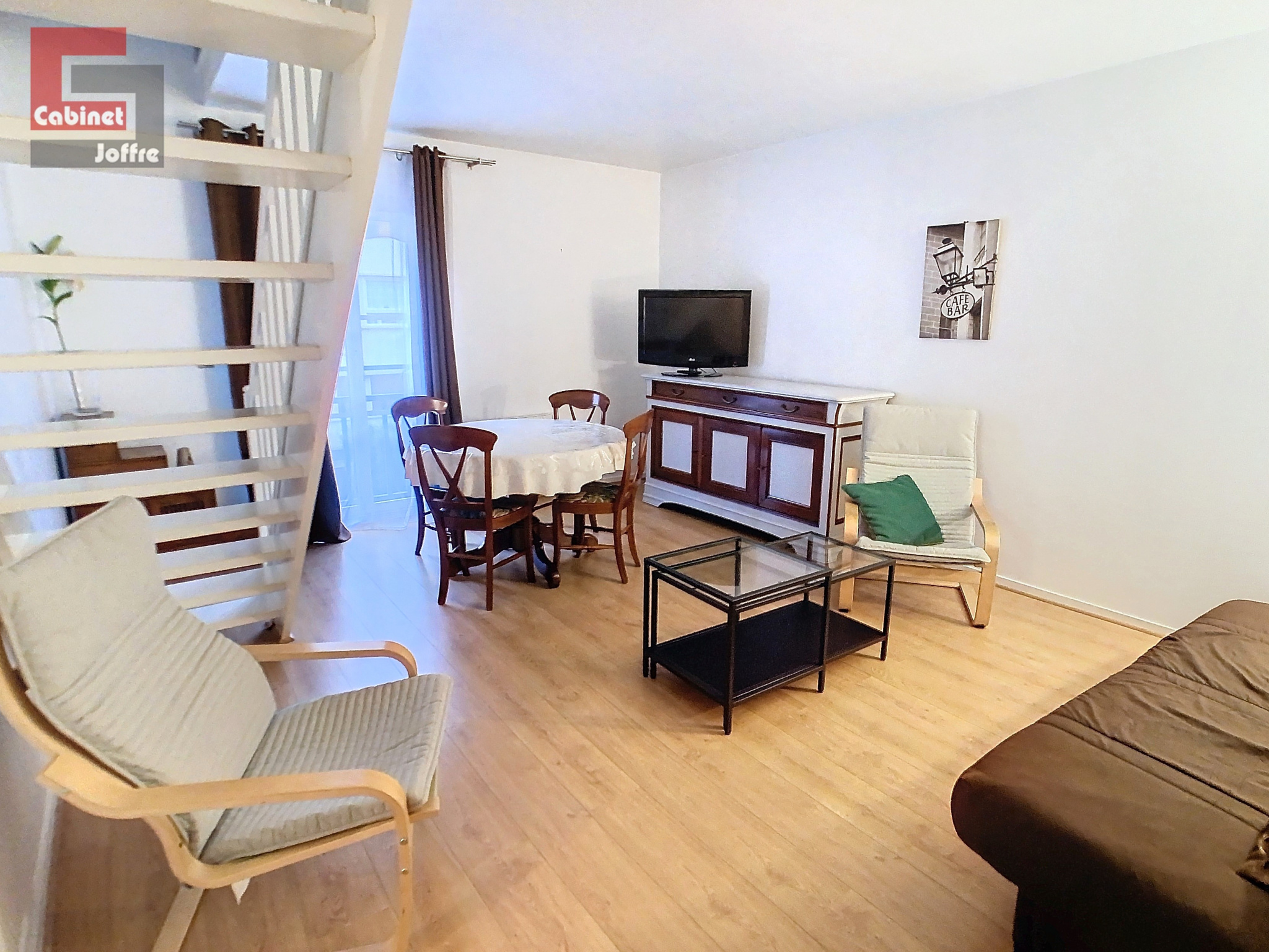 Appartement 3 pièces - 64m² - FONTAINEBLEAU