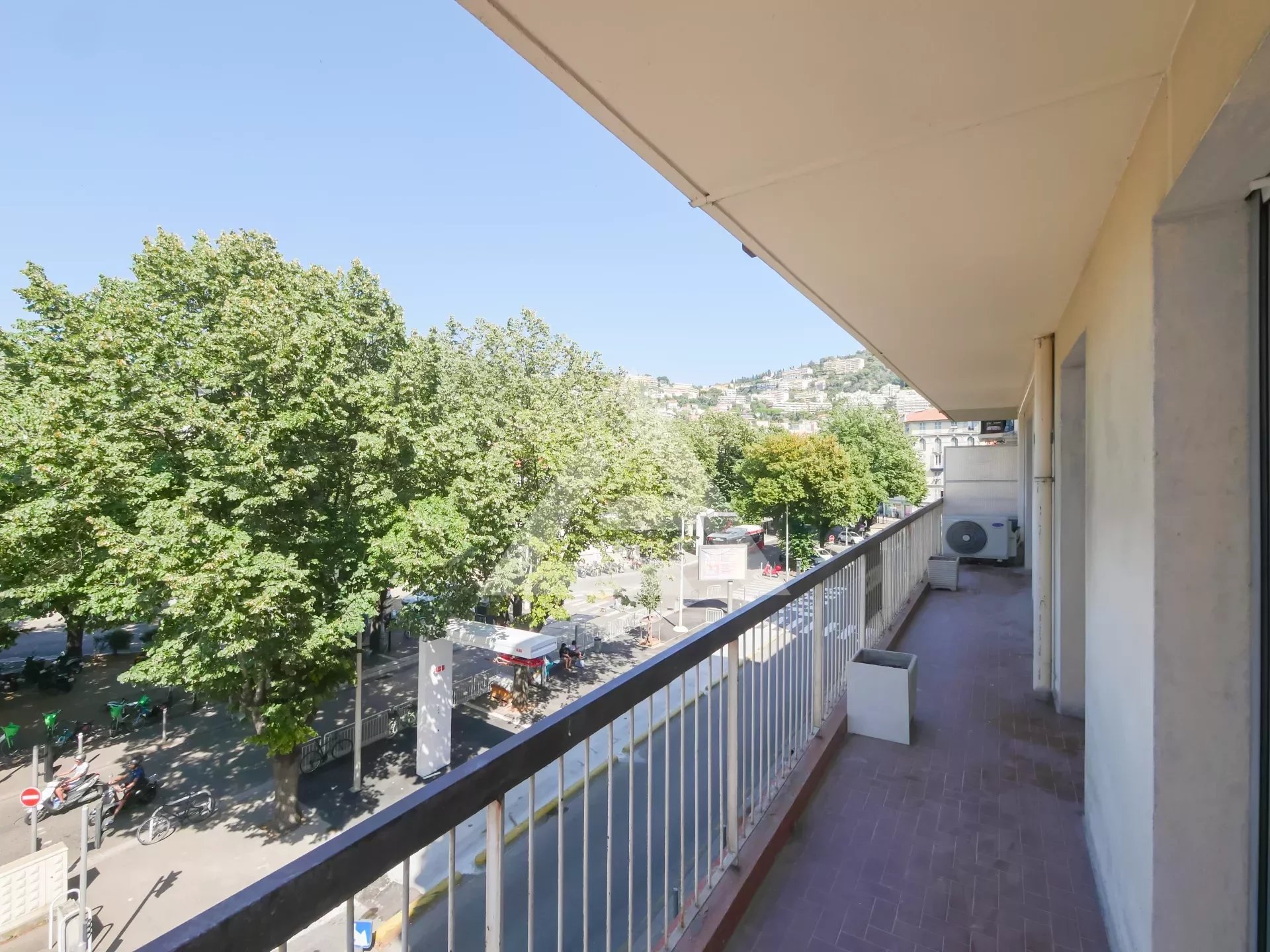 Appartement 3 pièces - 66m² - NICE