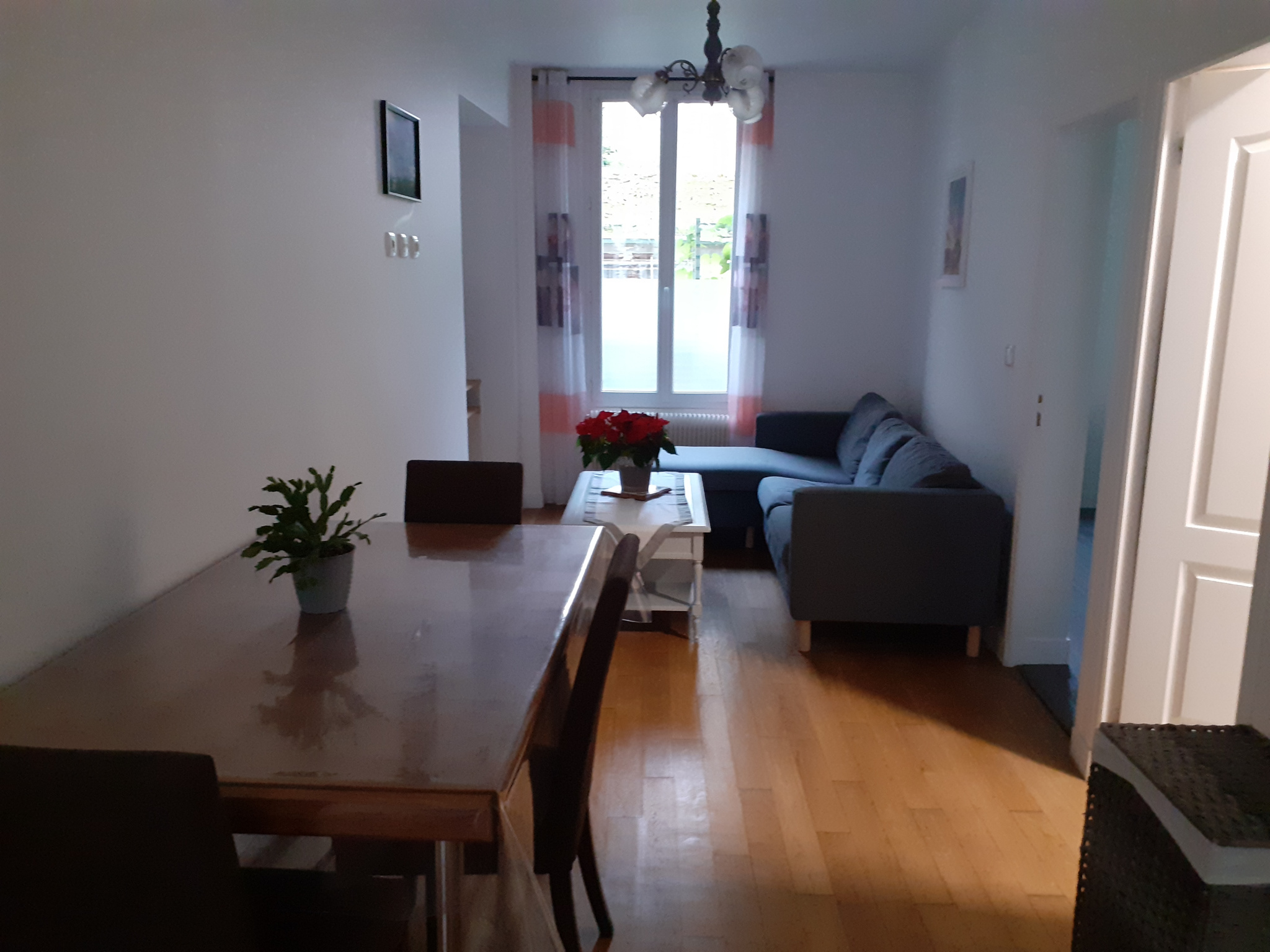 Appartement 3 pièces - 50m² - VILLENEUVE LE ROI