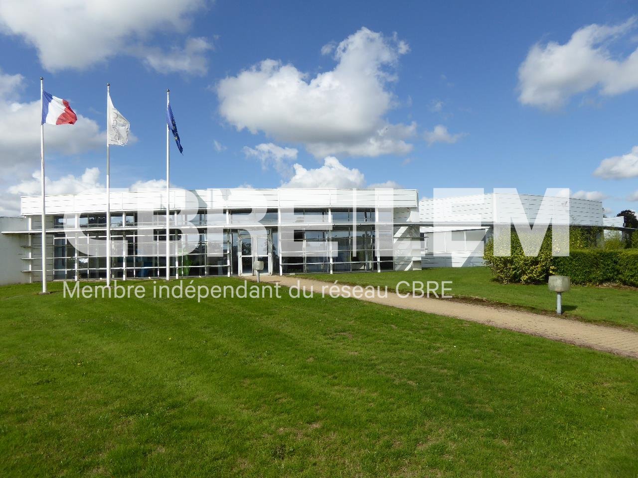 Local industriel  - 7 000m² - BARENTIN