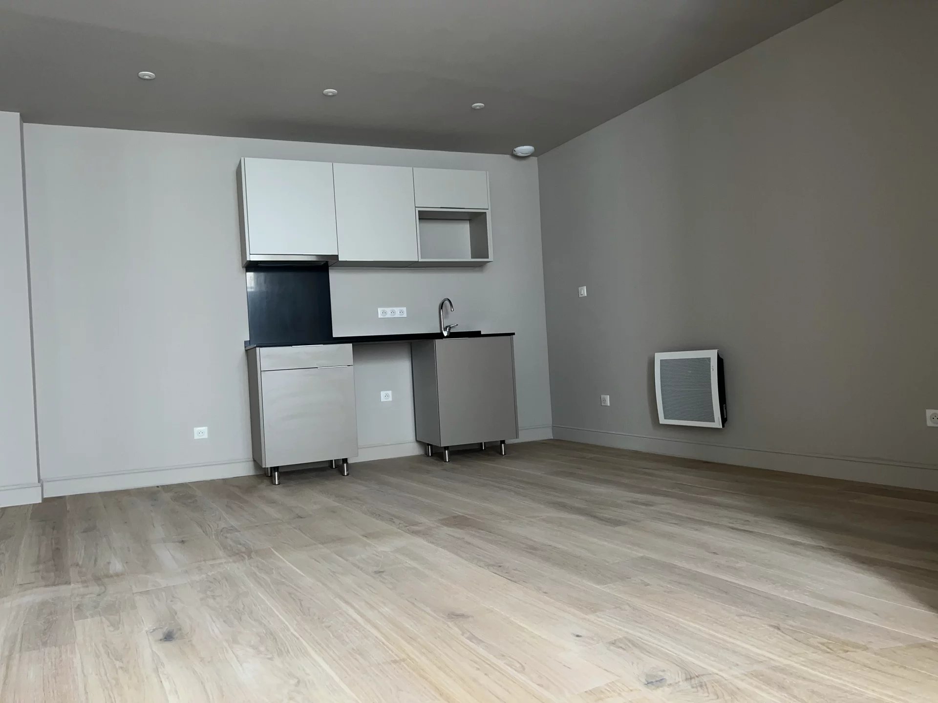 Appartement 2 pièces - 45m² - NIMES