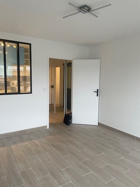 Appartement 1 pièce - 25m² - VITRY SUR SEINE