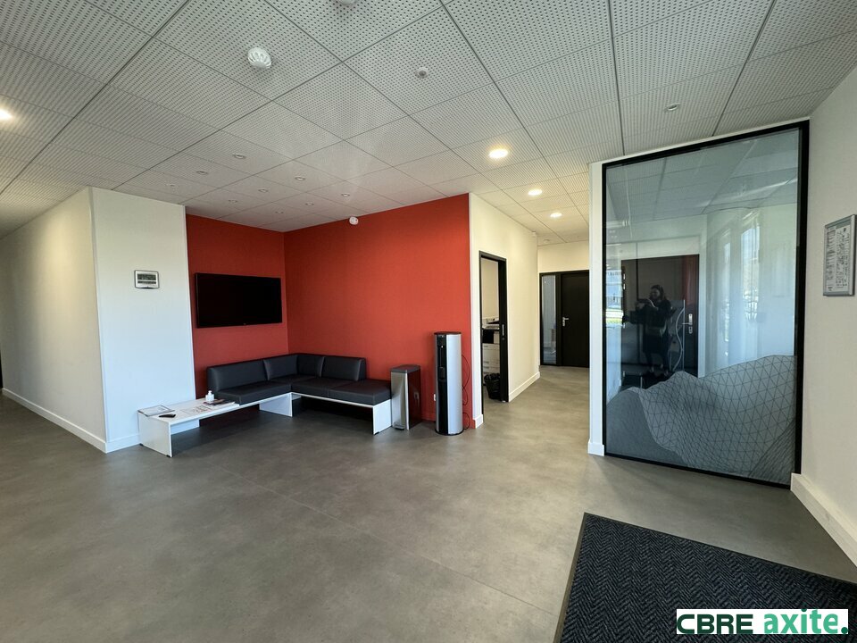 Local Professionnel  - 187m² - LA MOTTE SERVOLEX