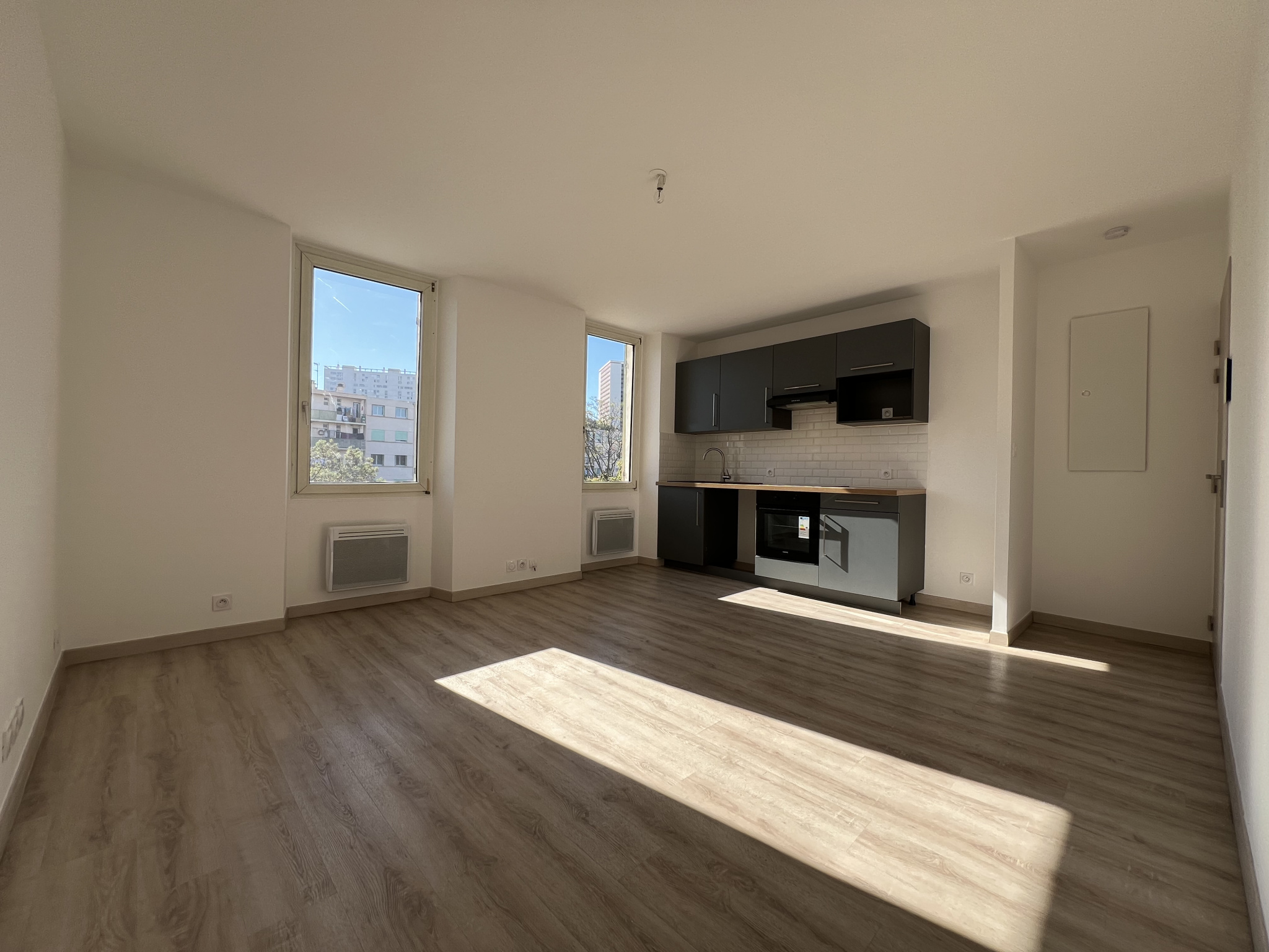 Appartement 2 pièces - 34m² - MARSEILLE  - 13ème