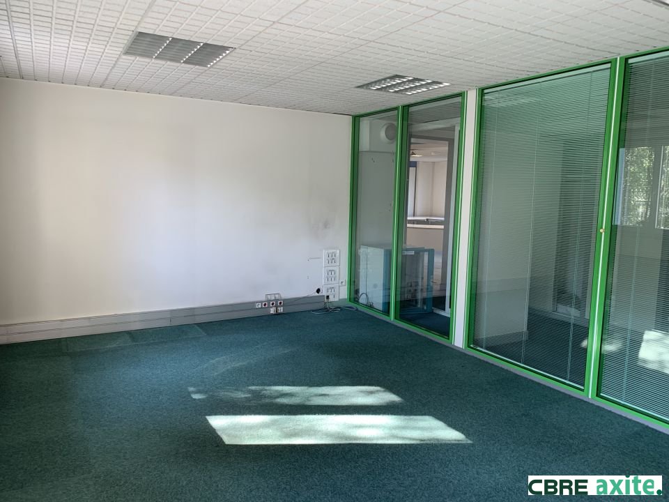 Local Professionnel  - 202m² - LA MOTTE SERVOLEX