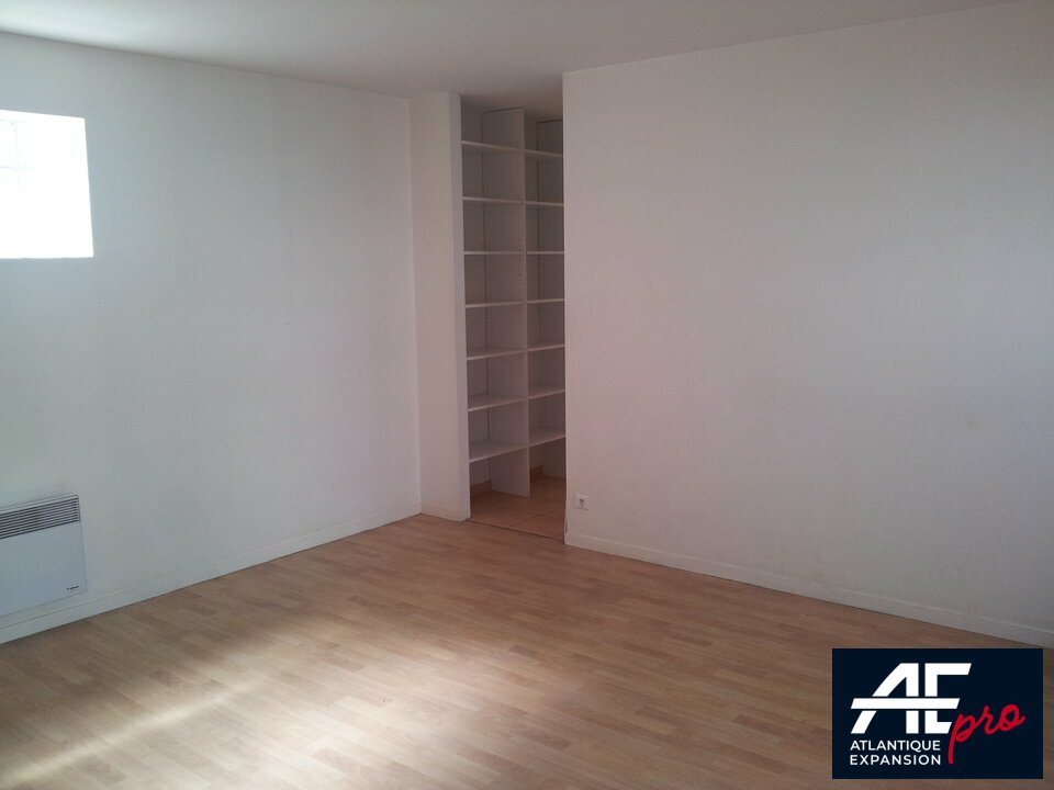 Local Professionnel  - 95m² - ST NAZAIRE