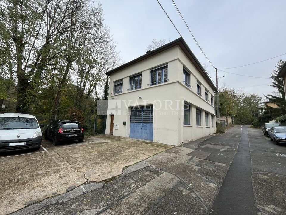 Local industriel  - 279m² - TASSIN LA DEMI LUNE