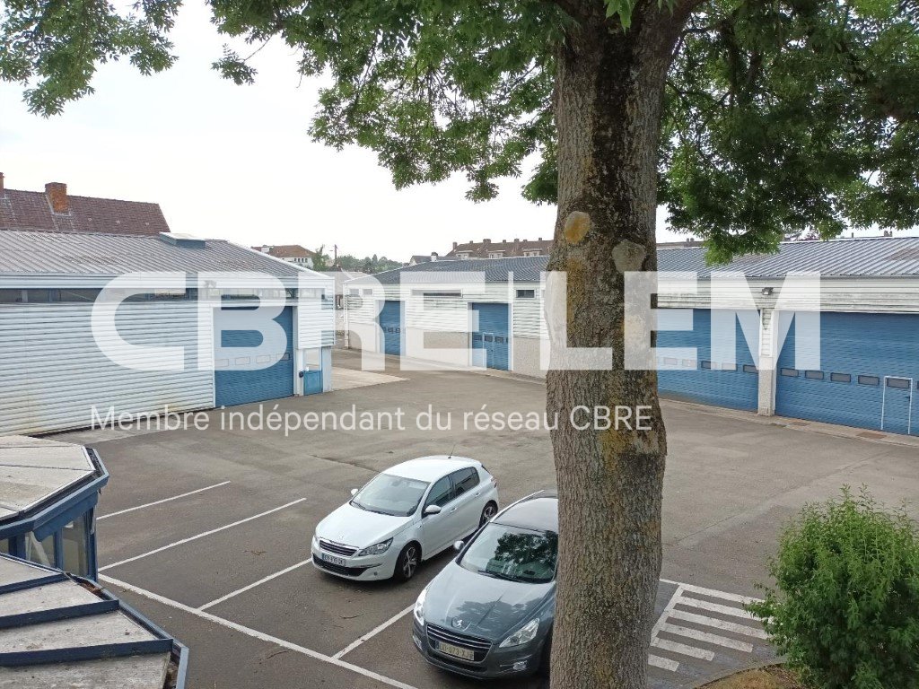 Local industriel  - 1 650m² - NEUFCHATEL EN BRAY