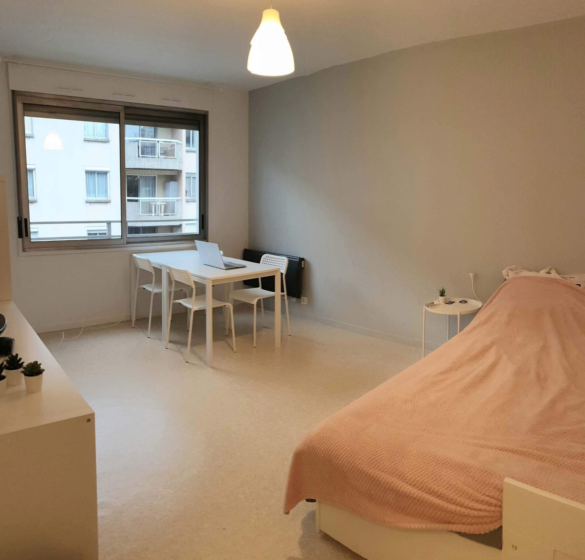 Appartement 1 pièce - 24m² - CLERMONT FERRAND