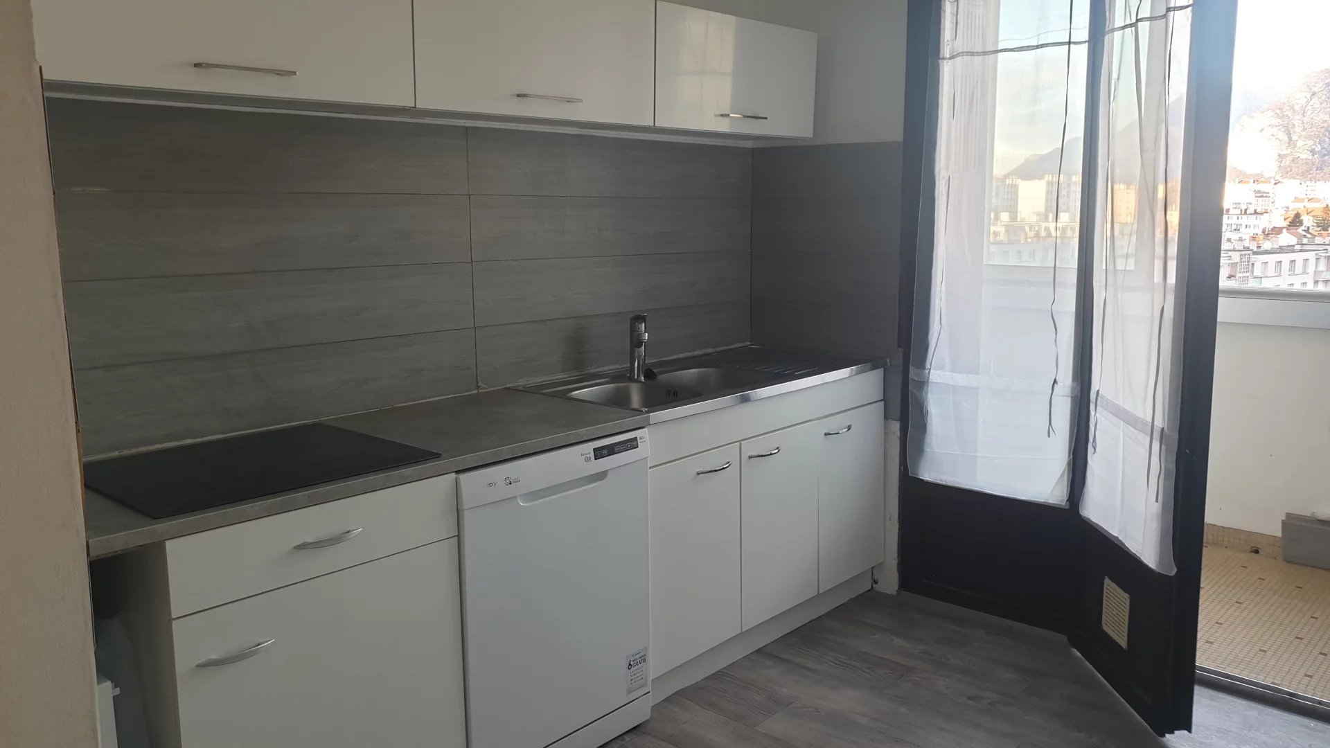 Appartement 4 pièces - 82m² - GRENOBLE