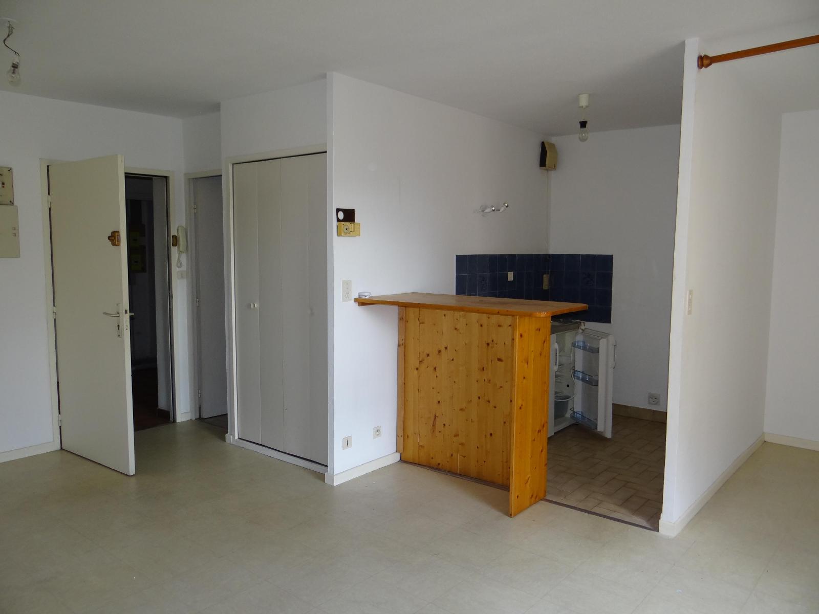 Appartement 1 pièce - 32m² - AUBENAS