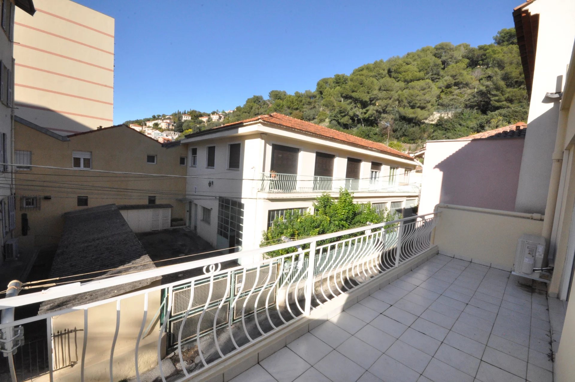 Appartement 3 pièces - 66m² - NICE