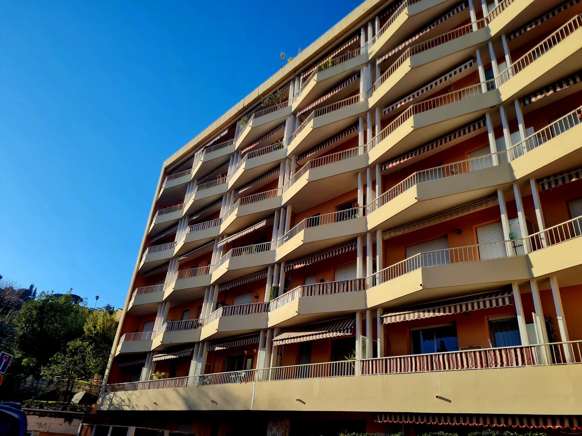 Appartement 2 pièces - 70m² - MENTON