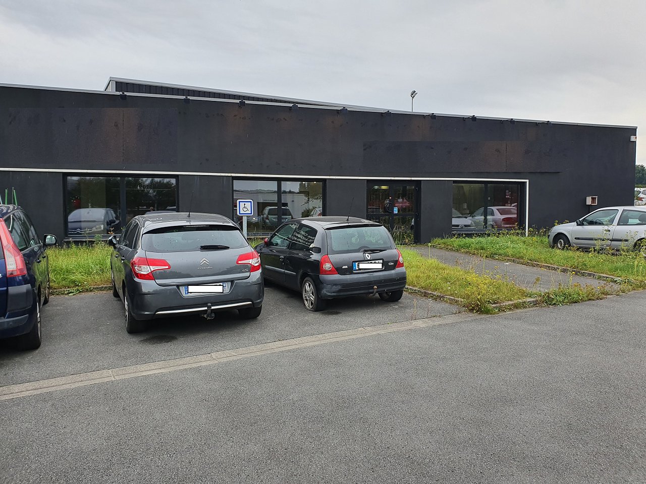 Local commercial  - 670m²