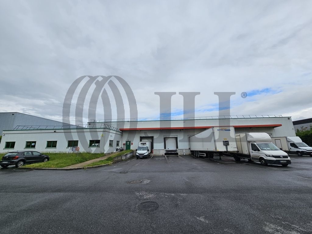 Local industriel  - 2 800m² - MITRY MORY