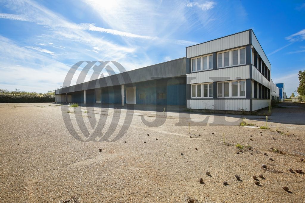 Local industriel  - 5 027m² - COIGNIERES