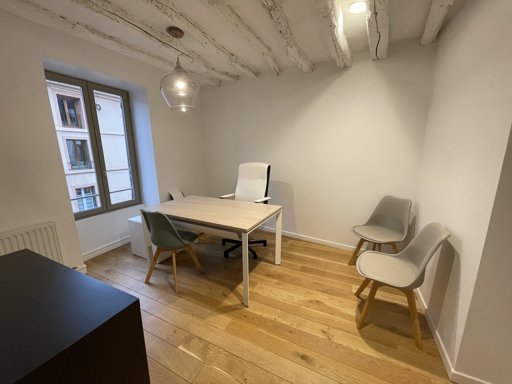 Local Professionnel  - 11m² - MONTESSON