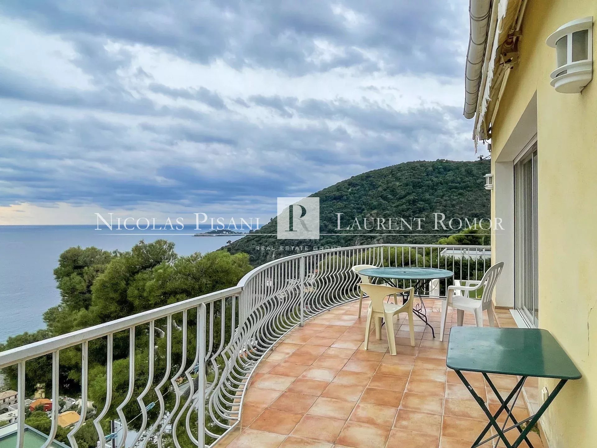 Maison 6 pièces - 156m² - EZE