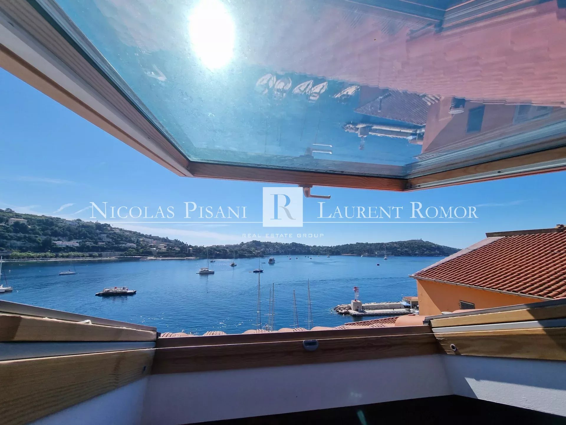 Appartement 3 pièces - 101m² - VILLEFRANCHE SUR MER