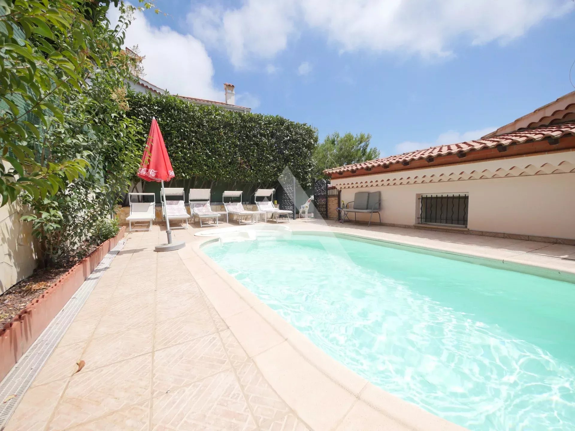 Maison 5 pièces - 220m² - CAP D AIL