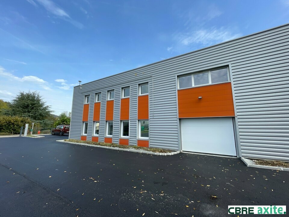 Local Professionnel  - 632m² - VOIRON