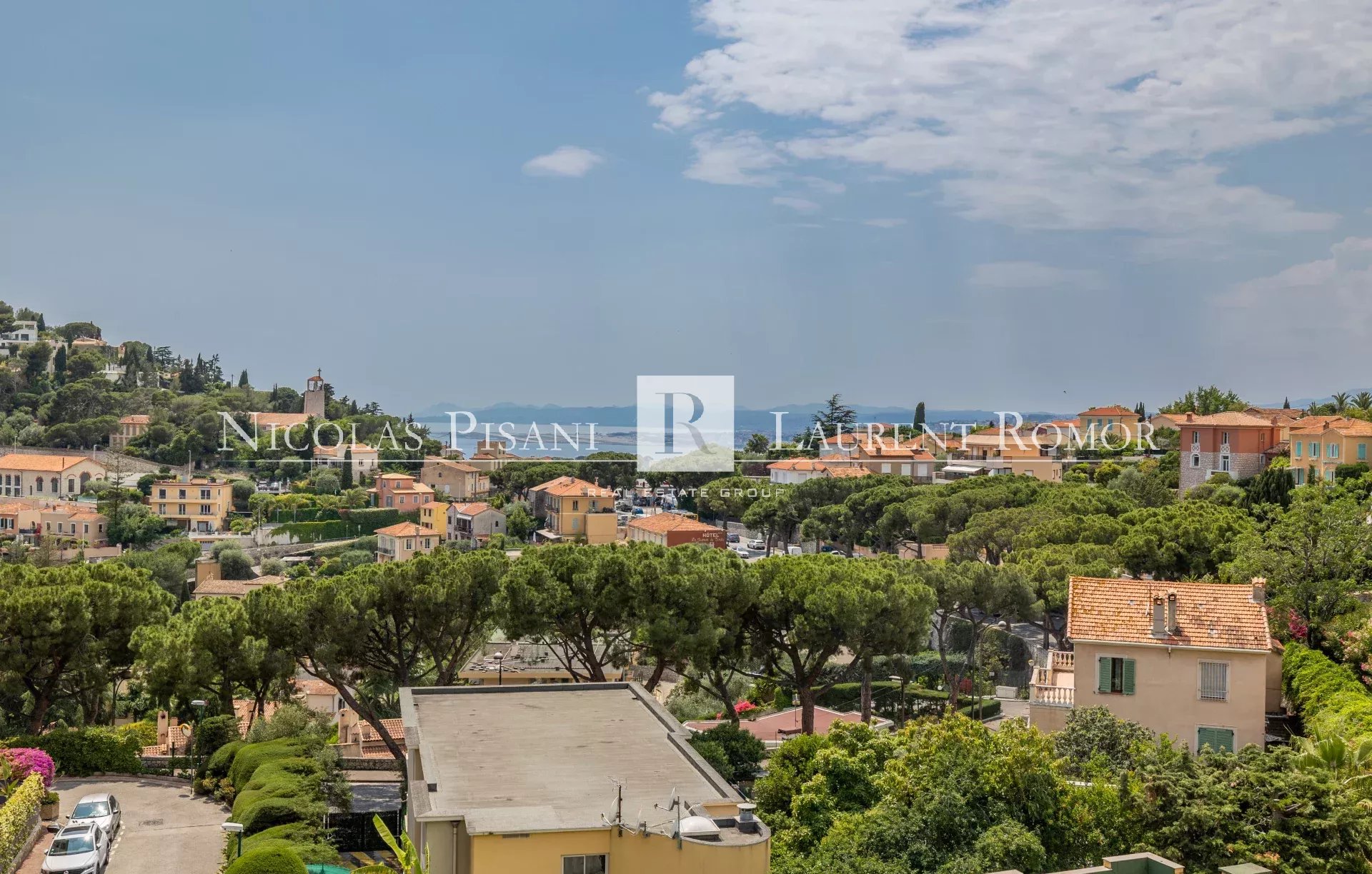 Appartement 3 pièces - 75m² - VILLEFRANCHE SUR MER