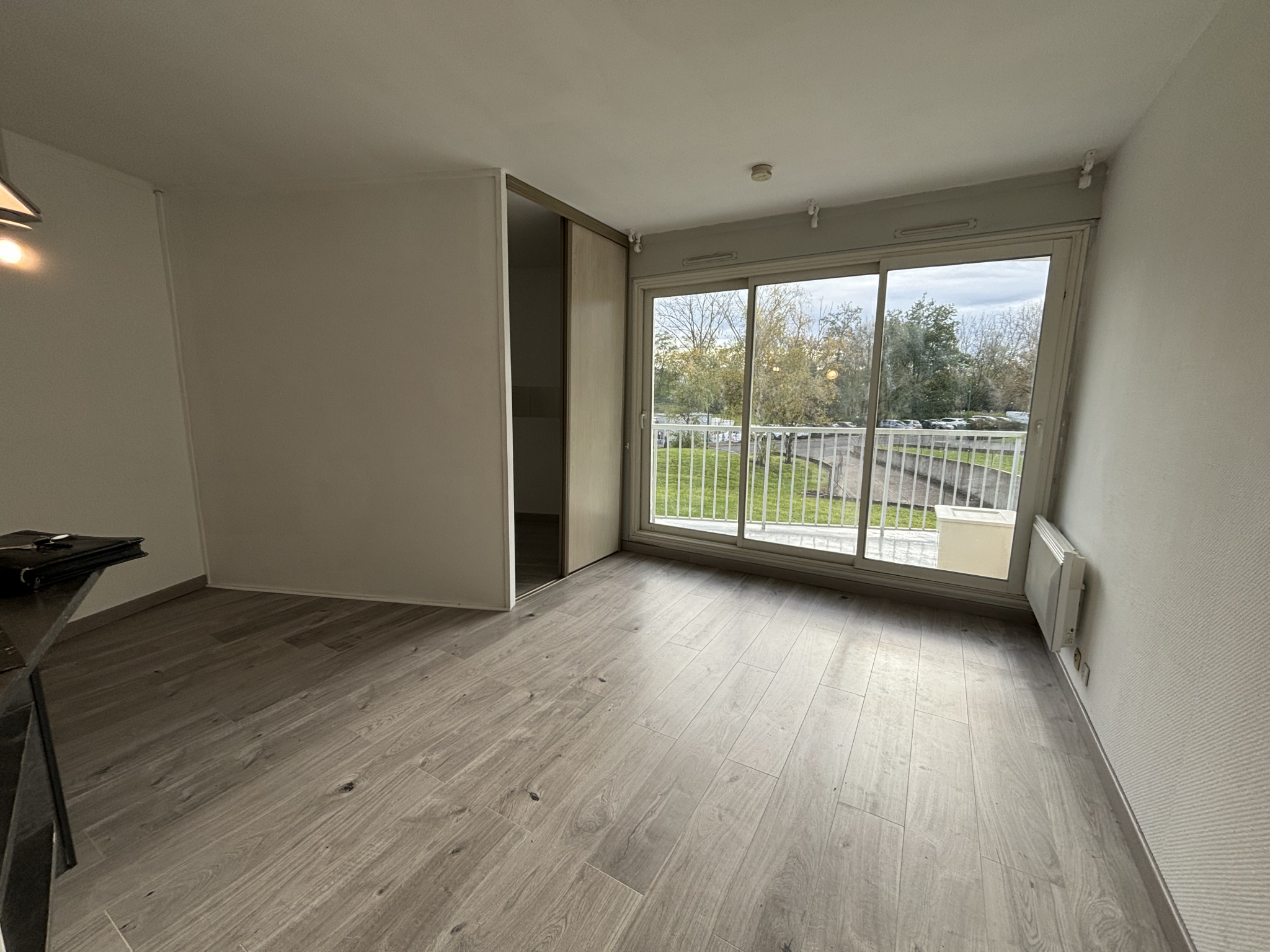 Appartement 1 pièce - 31m² - CHAMBRAY LES TOURS