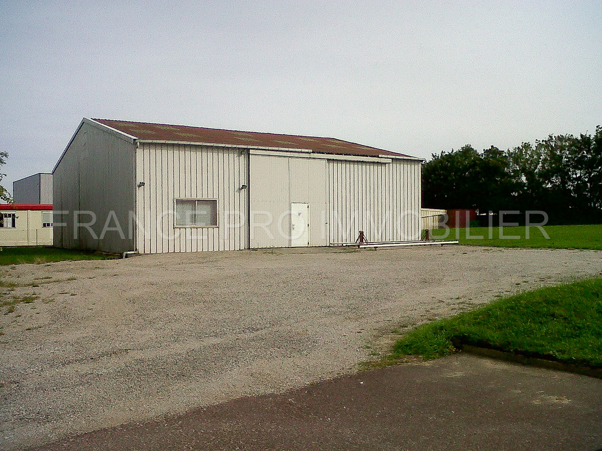 Local industriel  - 225m² - BEAUMONT HAGUE