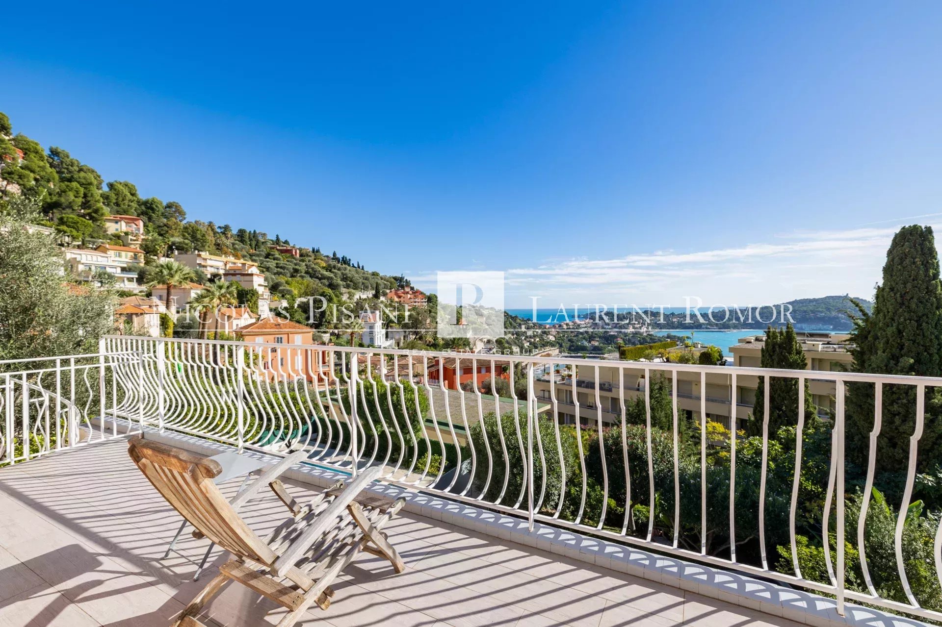 Maison 4 pièces - 151m² - VILLEFRANCHE SUR MER