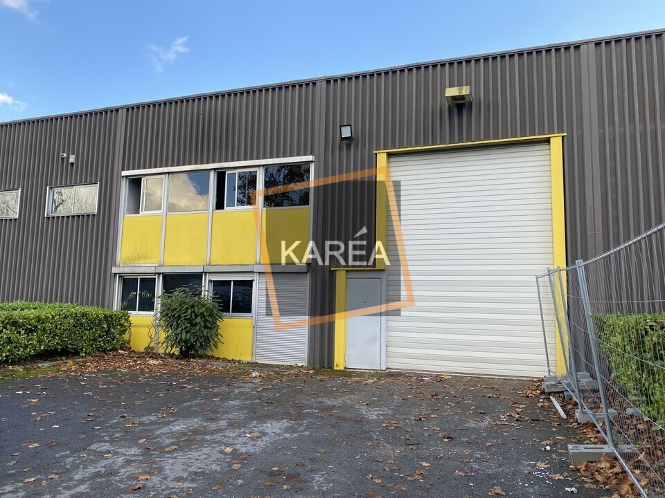 Local industriel  - 322m² - TORCY