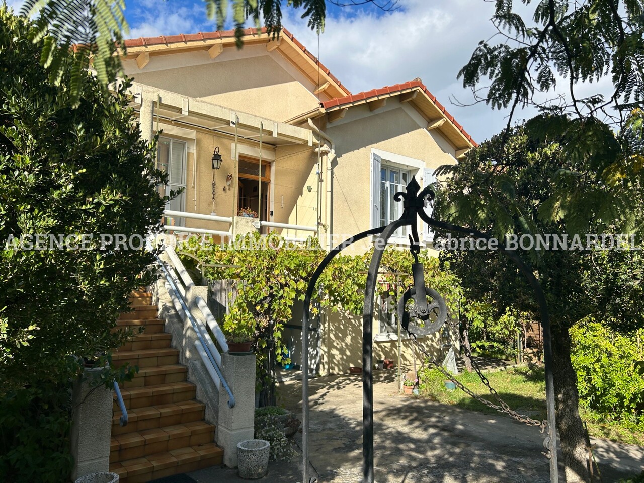 Maison 6 pièces - 115m² - VALREAS