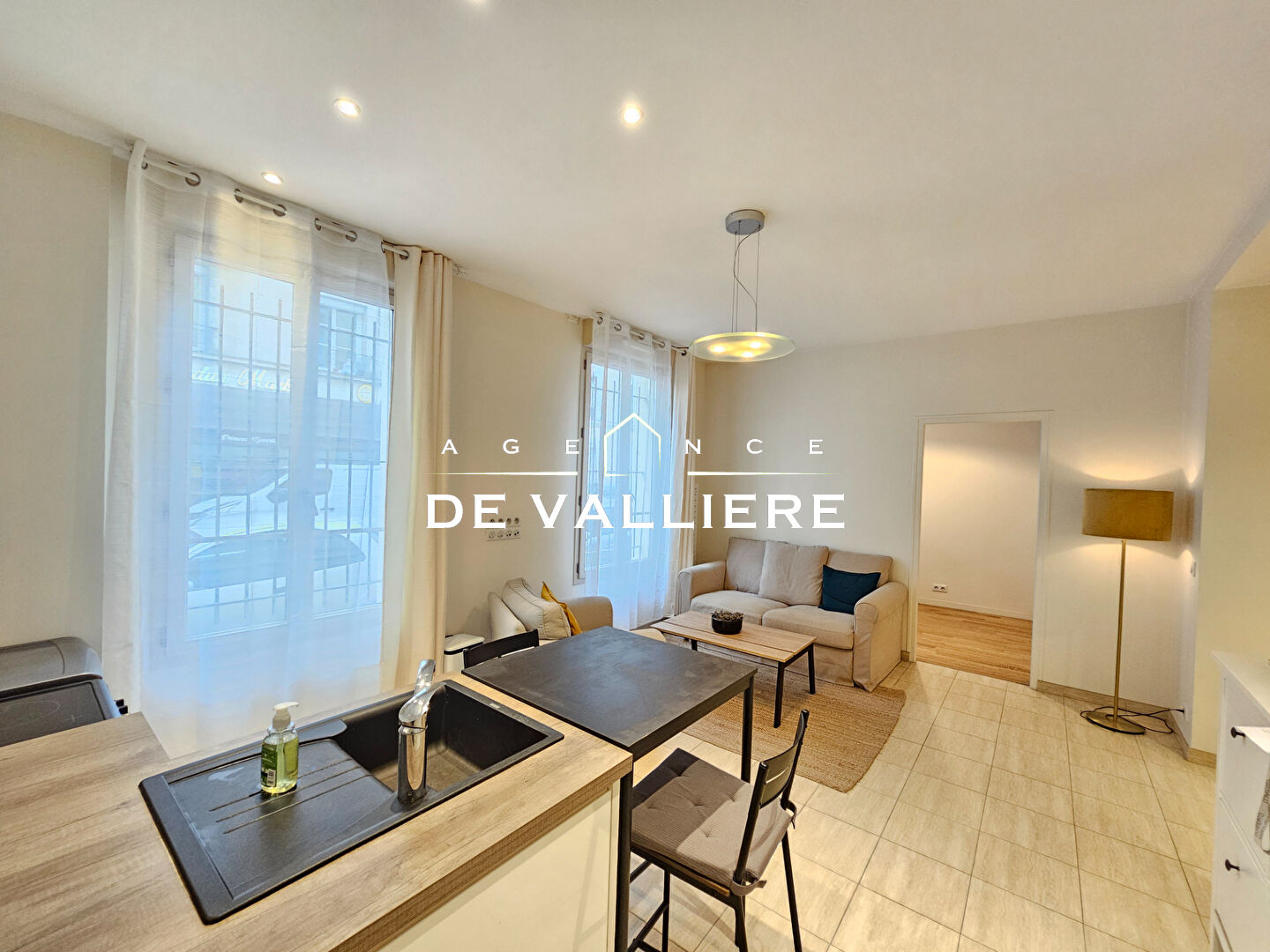 Appartement 3 pièces - 55m² - SURESNES