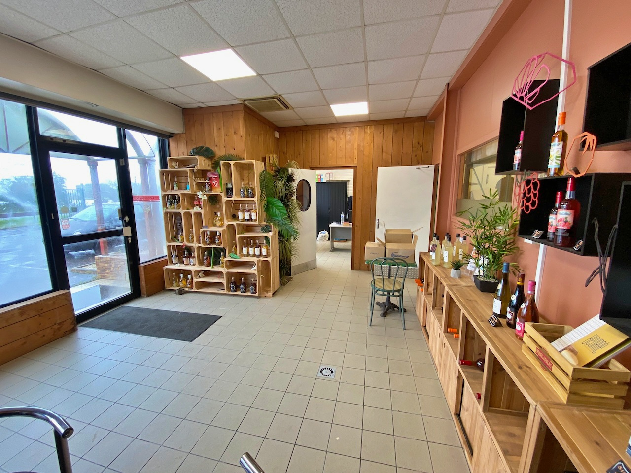 Local industriel  - 354m² - LES SORINIERES