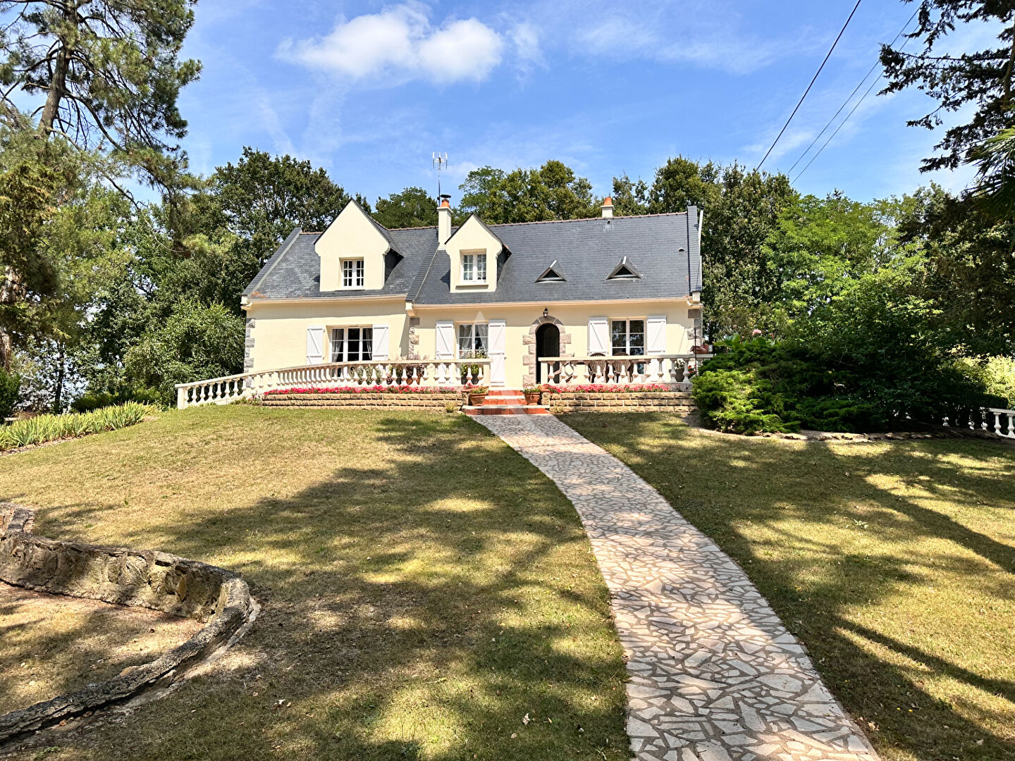 Maison 7 pièces - 135m² - LONGUE JUMELLES