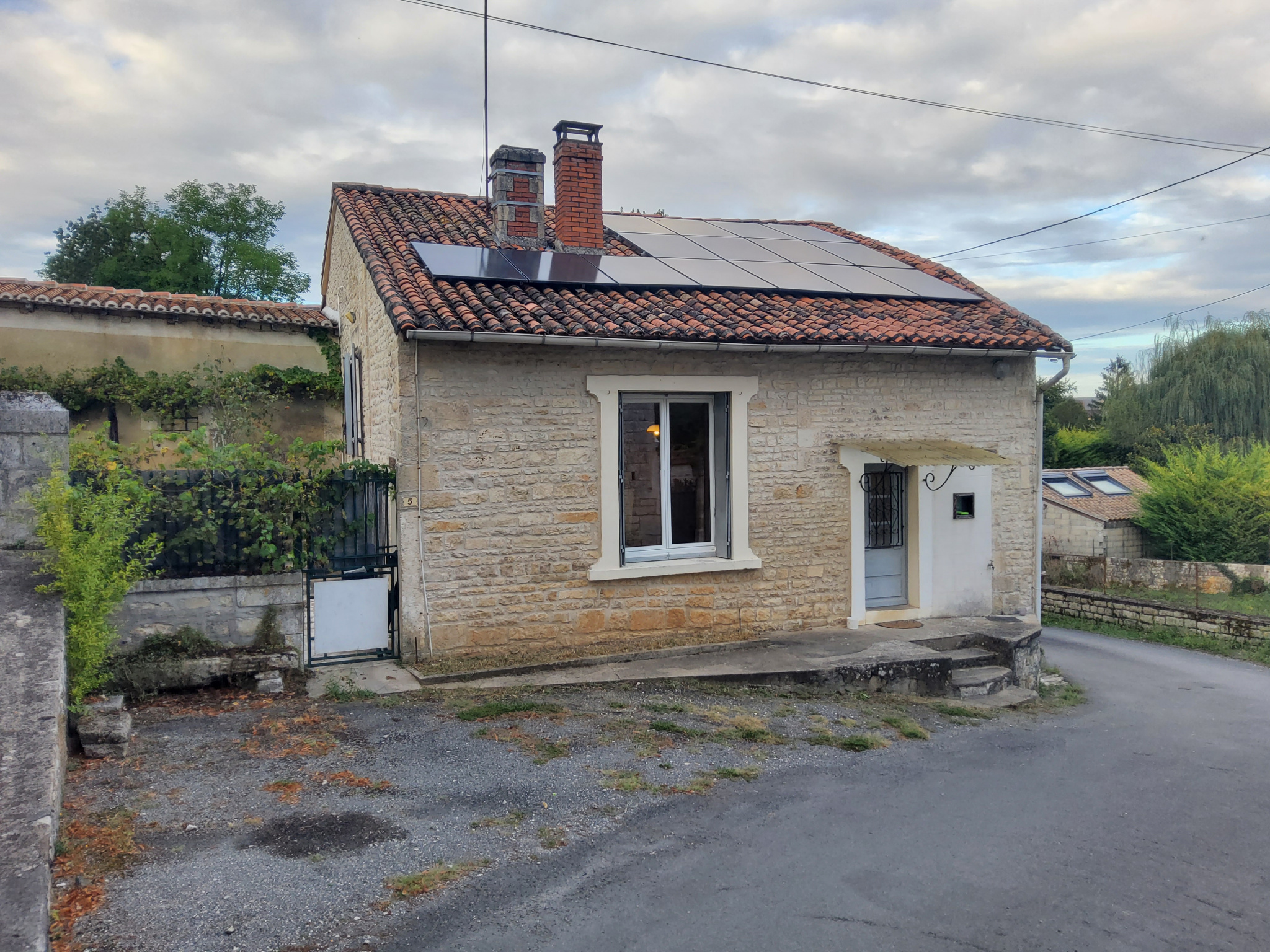 Maison 4 pièces - 86m² - AUSSAC VADALLE