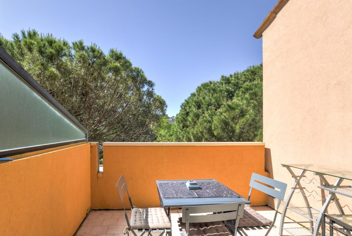 Appartement 2 pièces - 29m² - MOUGINS