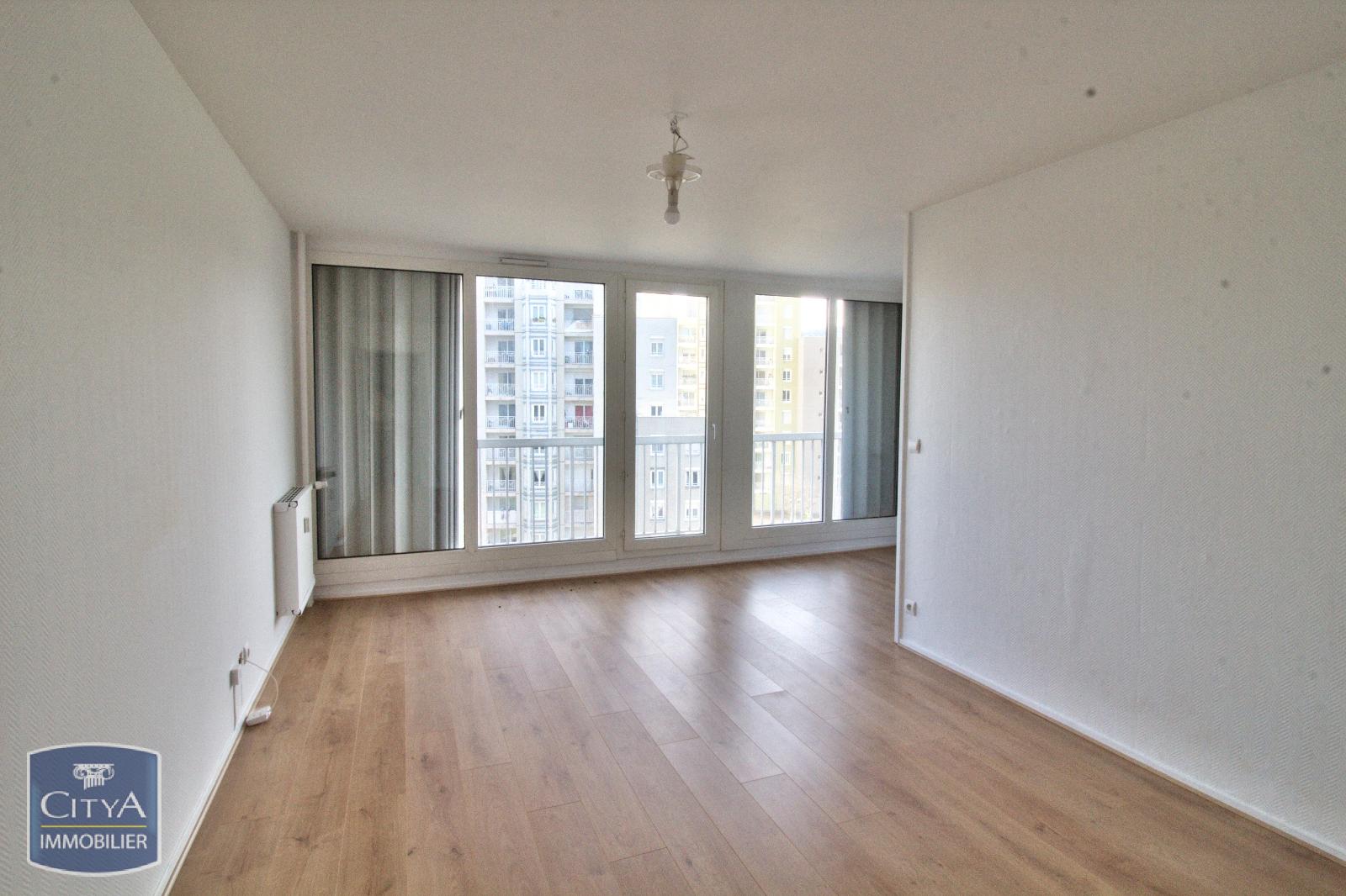 Appartement 1 pièce - 39m² - ST ETIENNE