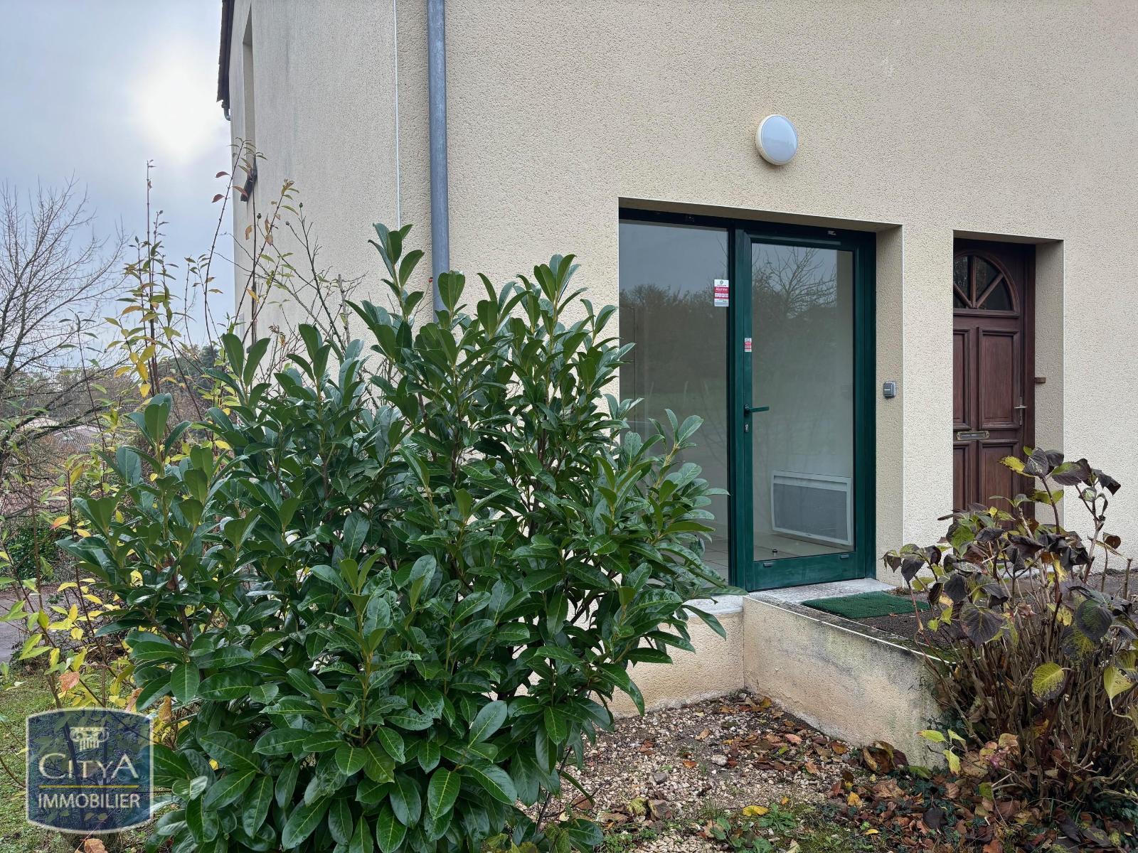 Appartement 1 pièce - 44m² - CHAMPAGNAC DE BELAIR