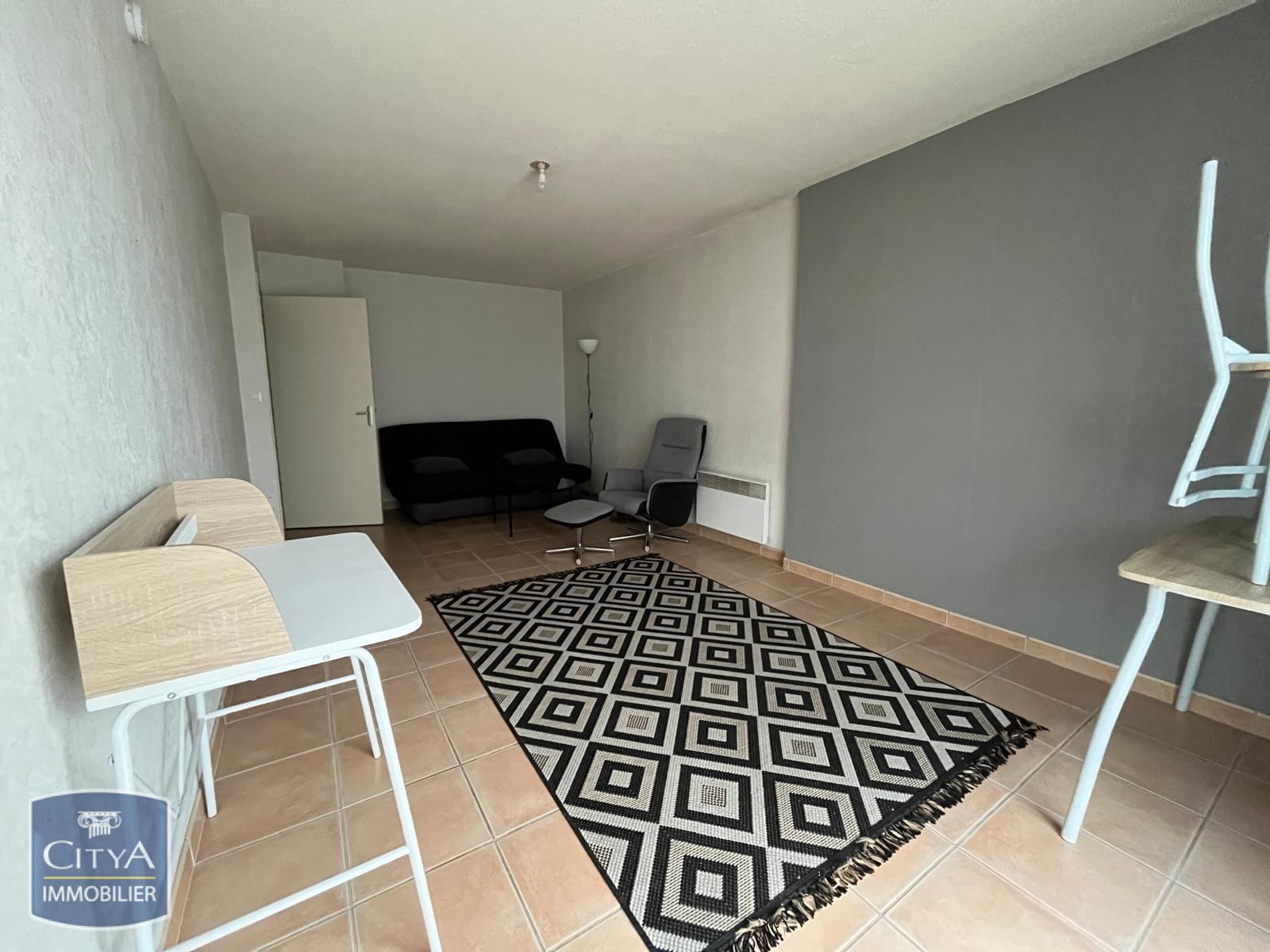 Appartement 1 pièce - 28m² - ST LAURENT SUR SAONE