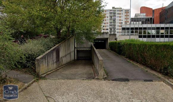 Parking  - BEAUVAIS