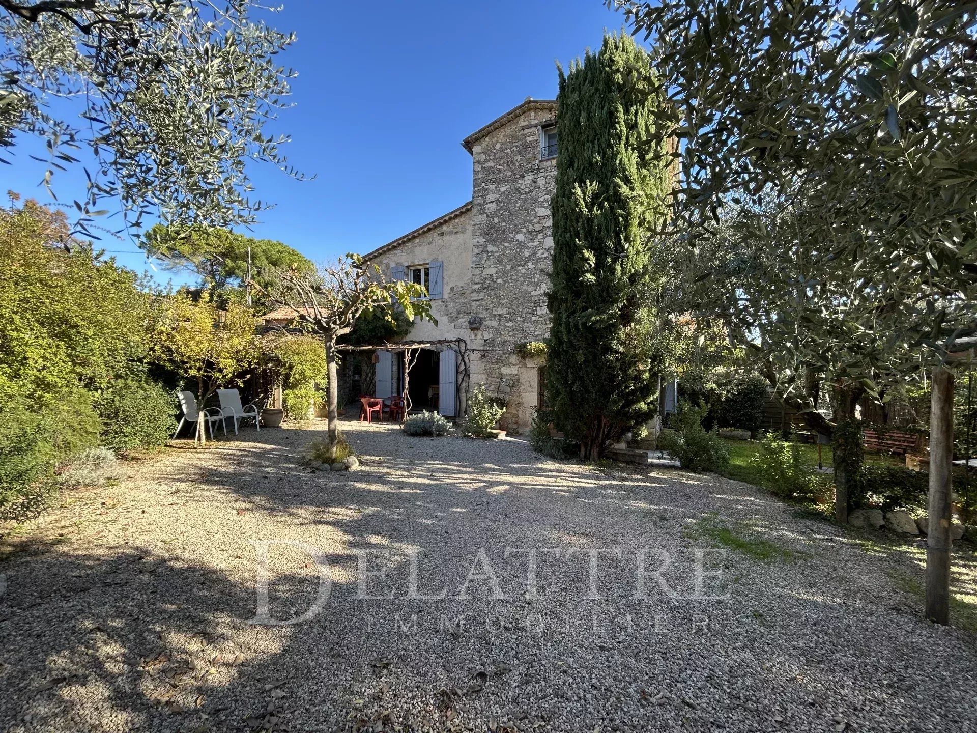 Maison 5 pièces - 110m² - LE ROURET