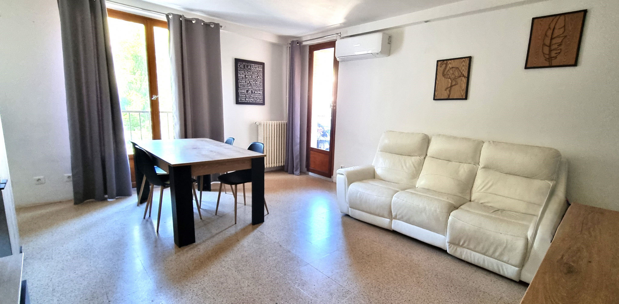 Appartement 4 pièces - 76m² - MARSEILLE  - 8ème