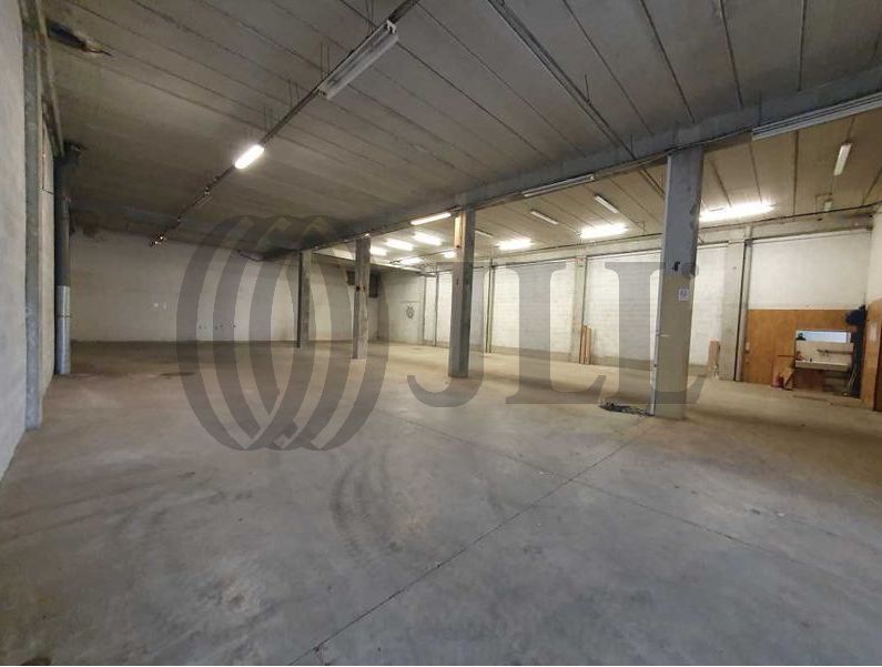 Local industriel  - 542m² - NEUILLY SUR MARNE