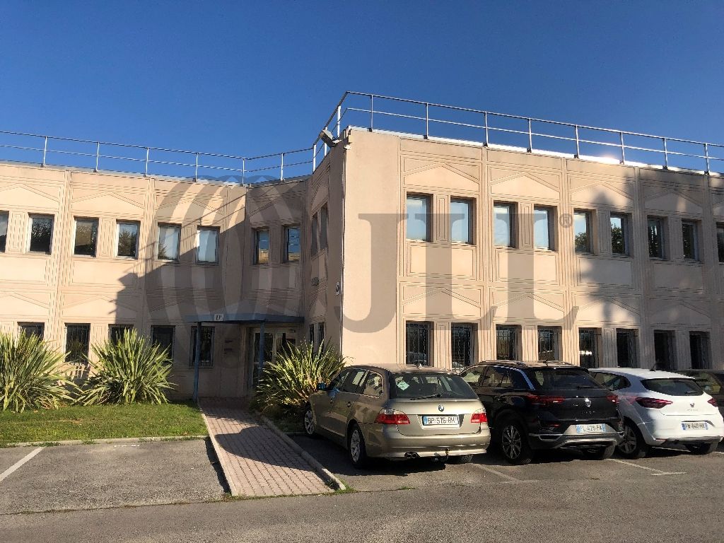 Local Professionnel  - 108m² - LA PENNE SUR HUVEAUNE