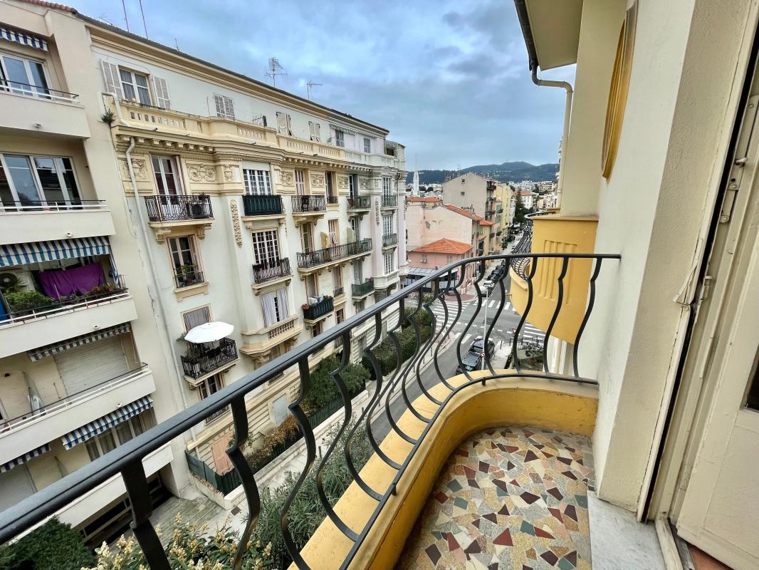 Appartement 2 pièces - 45m² - NICE