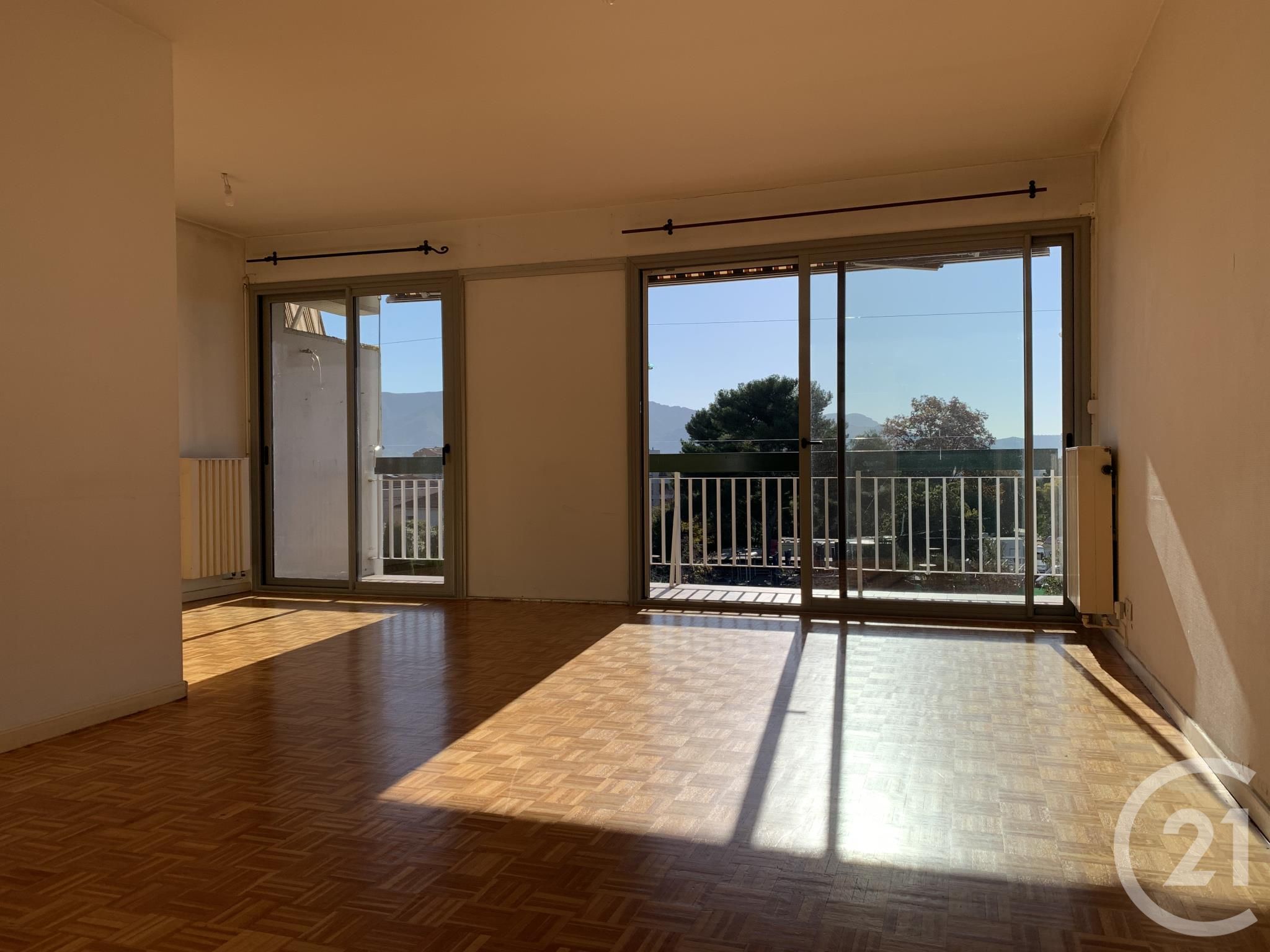 Appartement 4 pièces - 101m² - MARSEILLE  - 12ème